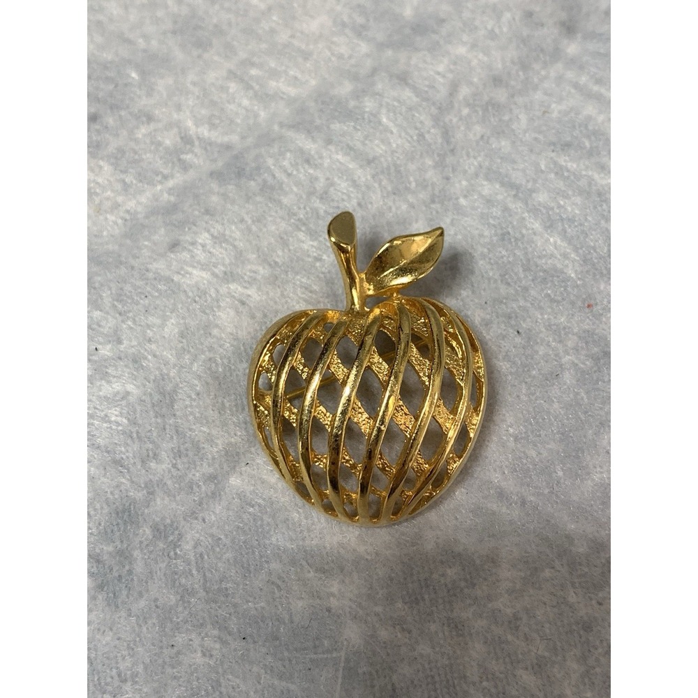 Vintage Gold Toned Woven Apple Teacher Pin Broach 80s 90s